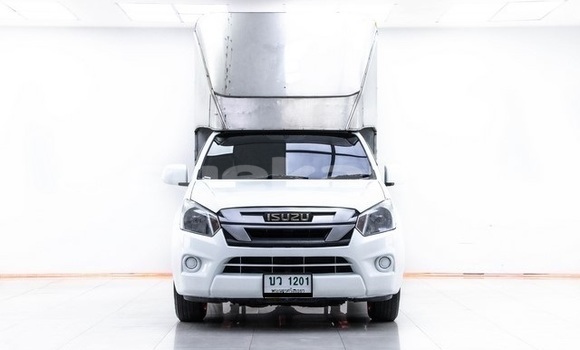 ซื้อ รถมือสอง Isuzu D–MAX ขาว รถยนต์ ใน %{เมือง} ใน กรุงเทพมหานคร ซื้อ รถมือสอง Isuzu D–MAX ขาว รถยนต์ ใน %{เมือง} ใน กรุงเทพมหานคร