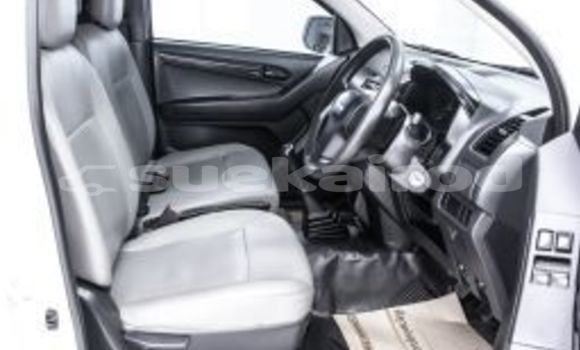 Buy Used Isuzu D-Max White Car in Bangkok in Bangkok Buy Used Isuzu D-Max White Car in Bangkok in Bangkok