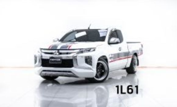 ซื้อ รถมือสอง Mitsubishi Triton ขาว รถยนต์ ใน %{เมือง} ใน กรุงเทพมหานคร ซื้อ รถมือสอง Mitsubishi Triton ขาว รถยนต์ ใน %{เมือง} ใน กรุงเทพมหานคร