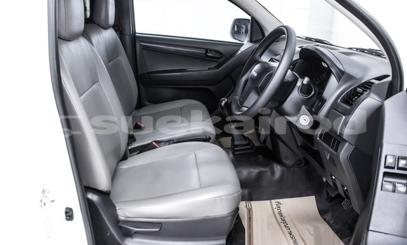 Buy Used Isuzu DâMAX White Car in Bangkok in Bangkok Buy Used Isuzu DâMAX White Car in Bangkok in Bangkok