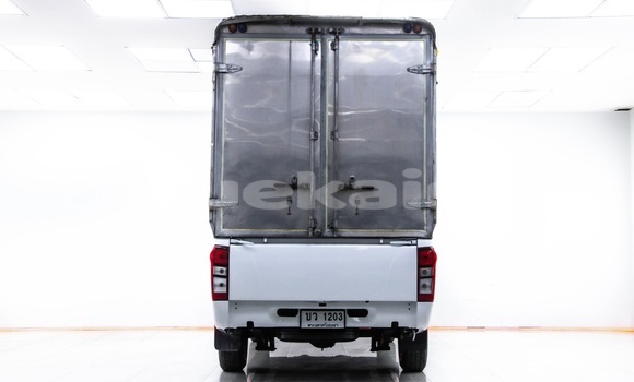 Buy Used Isuzu DâMAX White Car in Bangkok in Bangkok Buy Used Isuzu DâMAX White Car in Bangkok in Bangkok