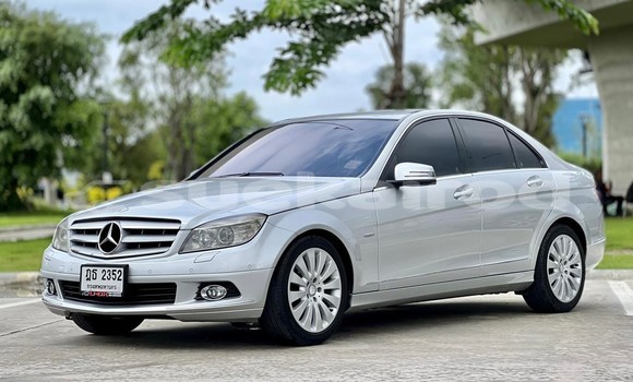 ซื้อ รถมือสอง Mercedes‒Benz C–Class เงิน รถยนต์ ใน %{เมือง} ใน กรุงเทพมหานคร