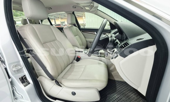 Buy Used Mercedes‒Benz C–Class Silver Car in Bangkok in Bangkok Buy Used Mercedes‒Benz C–Class Silver Car in Bangkok in Bangkok