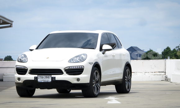 ซื้อ รถมือสอง Porsche Cayenne ขาว รถยนต์ ใน %{เมือง} ใน กรุงเทพมหานคร ซื้อ รถมือสอง Porsche Cayenne ขาว รถยนต์ ใน %{เมือง} ใน กรุงเทพมหานคร