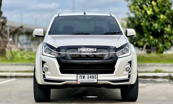 Buy Used Isuzu D–MAX White Car in Bangkok in Bangkok Buy Used Isuzu D–MAX White Car in Bangkok in Bangkok