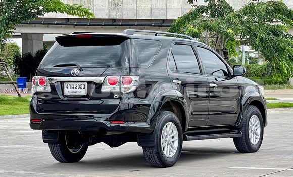 ซื้อ รถมือสอง Toyota Fortuner สีดำ รถยนต์ ใน %{เมือง} ใน กรุงเทพมหานคร ซื้อ รถมือสอง Toyota Fortuner สีดำ รถยนต์ ใน %{เมือง} ใน กรุงเทพมหานคร