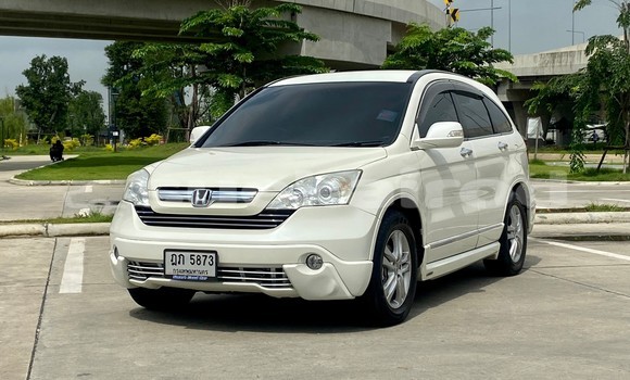 Buy Used Honda CR–V White Car in Bangkok in Bangkok