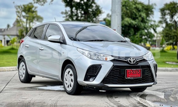 Buy Used Toyota Yaris Silver Car in Bangkok in Bangkok Buy Used Toyota Yaris Silver Car in Bangkok in Bangkok