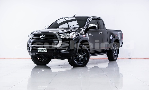 Buy Used Toyota Hiluxe Revo Black Car in Bangkok in Bangkok