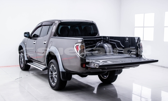 Buy Used Mitsubishi Triton Brown Car in Bangkok in Bangkok Buy Used Mitsubishi Triton Brown Car in Bangkok in Bangkok