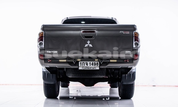 Buy Used Mitsubishi Triton Brown Car in Bangkok in Bangkok Buy Used Mitsubishi Triton Brown Car in Bangkok in Bangkok