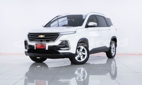 Buy Used Chevrolet Captiva White Car in Bangkok in Bangkok