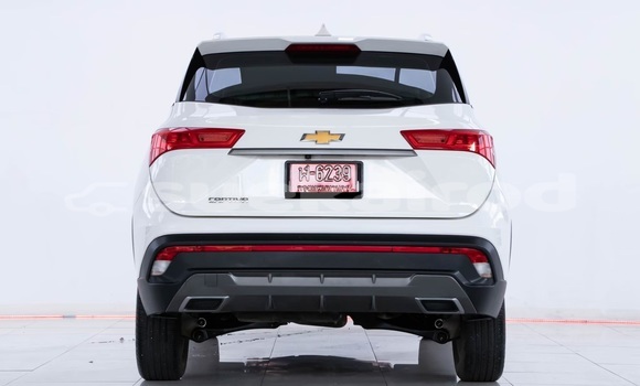 Buy Used Chevrolet Captiva White Car in Bangkok in Bangkok Buy Used Chevrolet Captiva White Car in Bangkok in Bangkok