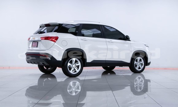 Buy Used Chevrolet Captiva White Car in Bangkok in Bangkok Buy Used Chevrolet Captiva White Car in Bangkok in Bangkok