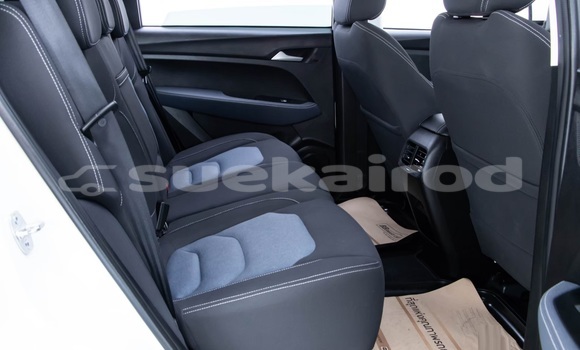 Buy Used Chevrolet Captiva White Car in Bangkok in Bangkok Buy Used Chevrolet Captiva White Car in Bangkok in Bangkok