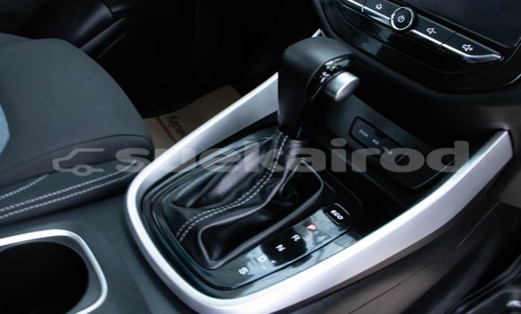 Buy Used Chevrolet Captiva White Car in Bangkok in Bangkok Buy Used Chevrolet Captiva White Car in Bangkok in Bangkok