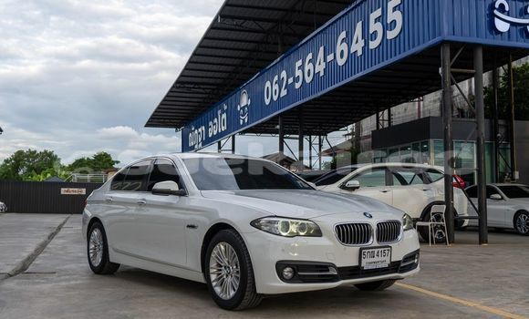 ซื้อ รถมือสอง BMW 5–Series ขาว รถยนต์ ใน %{เมือง} ใน กรุงเทพมหานคร