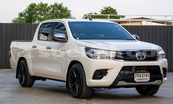 Buy Used Toyota Hiluxe Revo White Car in Bangkok in Bangkok Buy Used Toyota Hiluxe Revo White Car in Bangkok in Bangkok