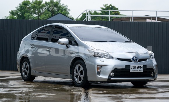 ซื้อ รถมือสอง Toyota Prius เงิน รถยนต์ ใน %{เมือง} ใน กรุงเทพมหานคร ซื้อ รถมือสอง Toyota Prius เงิน รถยนต์ ใน %{เมือง} ใน กรุงเทพมหานคร