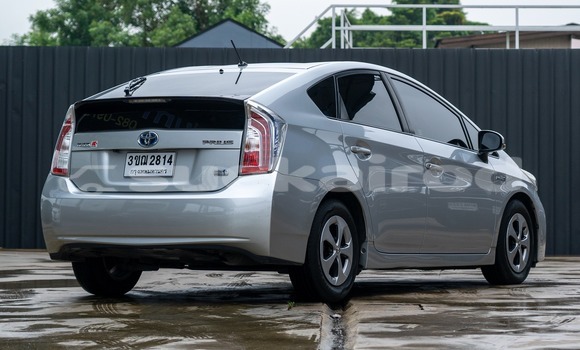 ซื้อ รถมือสอง Toyota Prius เงิน รถยนต์ ใน %{เมือง} ใน กรุงเทพมหานคร ซื้อ รถมือสอง Toyota Prius เงิน รถยนต์ ใน %{เมือง} ใน กรุงเทพมหานคร