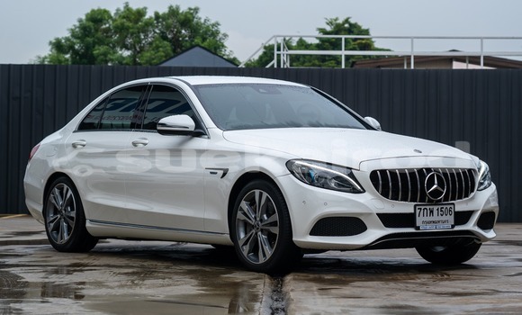 Buy Used Mercedes-Benz C-Classe White Car in Bangkok in Bangkok Buy Used Mercedes-Benz C-Classe White Car in Bangkok in Bangkok