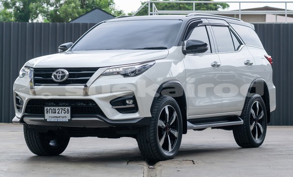 ซื้อ รถมือสอง Toyota Fortuner ขาว รถยนต์ ใน %{เมือง} ใน กรุงเทพมหานคร ซื้อ รถมือสอง Toyota Fortuner ขาว รถยนต์ ใน %{เมือง} ใน กรุงเทพมหานคร