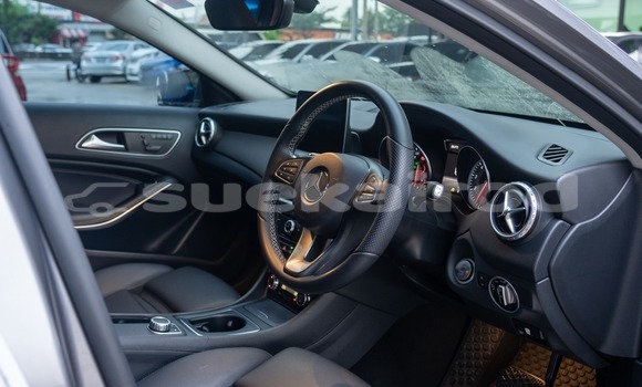 Buy Used Mercedes-Benz GLA-klasse Other Car in Bangkok in Bangkok Buy Used Mercedes-Benz GLA-klasse Other Car in Bangkok in Bangkok