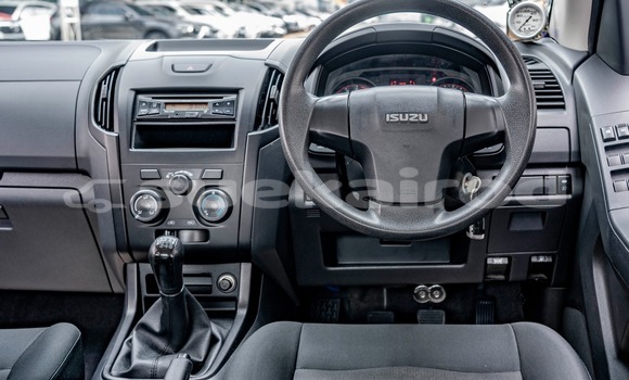 ซื้อ รถมือสอง Isuzu D-Max ขาว รถยนต์ ใน %{เมือง} ใน กรุงเทพมหานคร ซื้อ รถมือสอง Isuzu D-Max ขาว รถยนต์ ใน %{เมือง} ใน กรุงเทพมหานคร