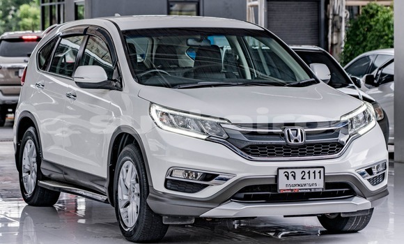 Buy Used Honda CR-V White Car in Bangkok in Bangkok Buy Used Honda CR-V White Car in Bangkok in Bangkok