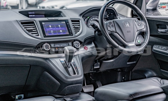 Buy Used Honda CR-V White Car in Bangkok in Bangkok Buy Used Honda CR-V White Car in Bangkok in Bangkok