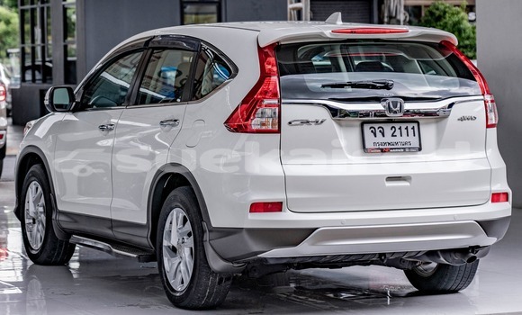 Buy Used Honda CR-V White Car in Bangkok in Bangkok Buy Used Honda CR-V White Car in Bangkok in Bangkok