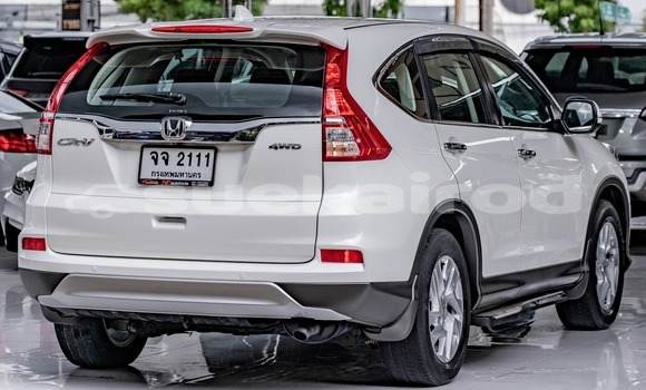 Buy Used Honda CR-V White Car in Bangkok in Bangkok Buy Used Honda CR-V White Car in Bangkok in Bangkok