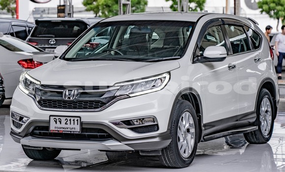 Buy Used Honda CR-V White Car in Bangkok in Bangkok Buy Used Honda CR-V White Car in Bangkok in Bangkok