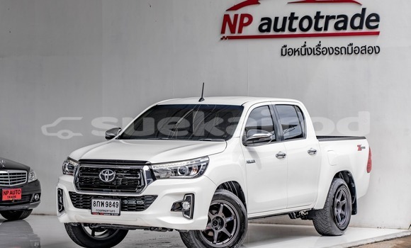 ซื้อ รถมือสอง Toyota Hiluxe Revo ขาว รถยนต์ ใน %{เมือง} ใน กรุงเทพมหานคร