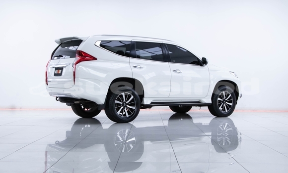 Buy Used Mitsubishi Pajero Sport White Car in Bangkok in Bangkok Buy Used Mitsubishi Pajero Sport White Car in Bangkok in Bangkok