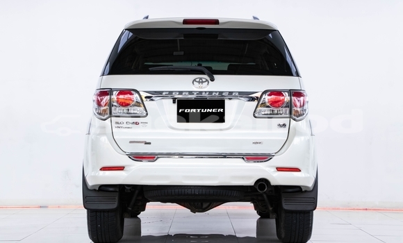 ซื้อ รถมือสอง Toyota Fortuner ขาว รถยนต์ ใน %{เมือง} ใน กรุงเทพมหานคร ซื้อ รถมือสอง Toyota Fortuner ขาว รถยนต์ ใน %{เมือง} ใน กรุงเทพมหานคร