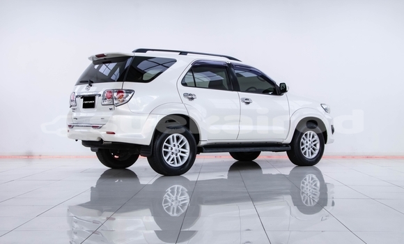 ซื้อ รถมือสอง Toyota Fortuner ขาว รถยนต์ ใน %{เมือง} ใน กรุงเทพมหานคร ซื้อ รถมือสอง Toyota Fortuner ขาว รถยนต์ ใน %{เมือง} ใน กรุงเทพมหานคร