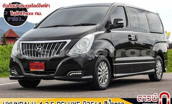 Buy Used Hyundai H1 Brown Car in Chiang Mai in Chiang Mai