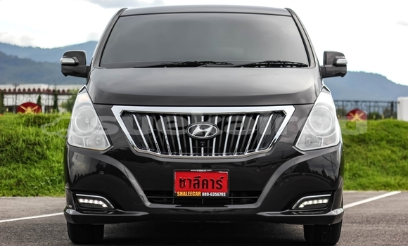 Buy Used Hyundai H1 Brown Car in Chiang Mai in Chiang Mai Buy Used Hyundai H1 Brown Car in Chiang Mai in Chiang Mai