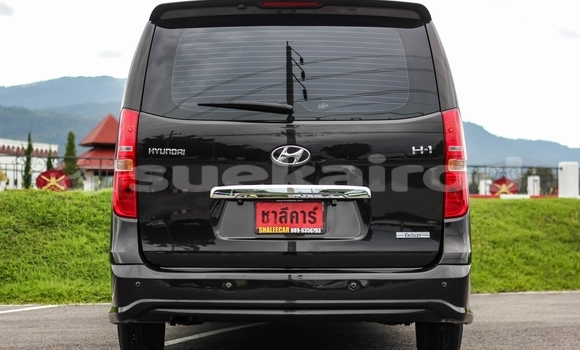 Buy Used Hyundai H1 Brown Car in Chiang Mai in Chiang Mai Buy Used Hyundai H1 Brown Car in Chiang Mai in Chiang Mai