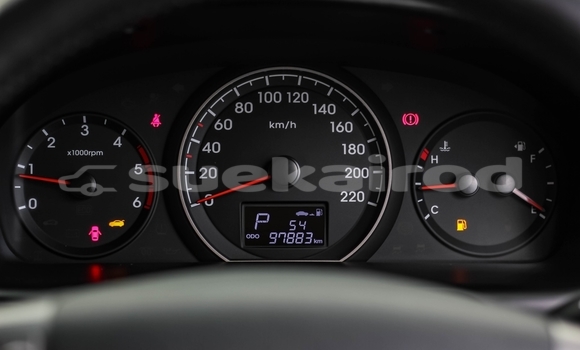 Buy Used Hyundai H1 Brown Car in Chiang Mai in Chiang Mai Buy Used Hyundai H1 Brown Car in Chiang Mai in Chiang Mai