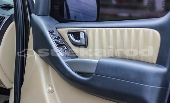 Buy Used Hyundai H1 Brown Car in Chiang Mai in Chiang Mai Buy Used Hyundai H1 Brown Car in Chiang Mai in Chiang Mai