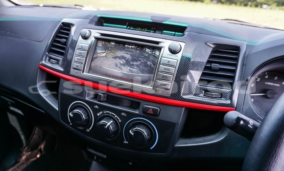 Buy Used Toyota Hiluxe VIGO White Car in Chiang Mai in Chiang Mai Buy Used Toyota Hiluxe VIGO White Car in Chiang Mai in Chiang Mai