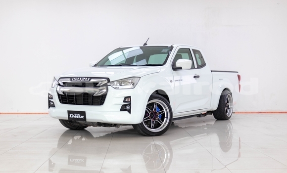 Buy Used Isuzu D-Max White Car in Bangkok in Bangkok Buy Used Isuzu D-Max White Car in Bangkok in Bangkok