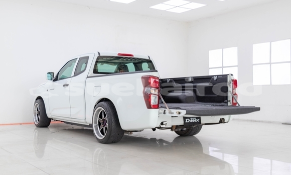 Buy Used Isuzu D-Max White Car in Bangkok in Bangkok Buy Used Isuzu D-Max White Car in Bangkok in Bangkok