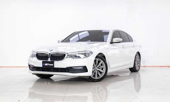 Buy Used BMW 5–Series White Car in Bangkok in Bangkok