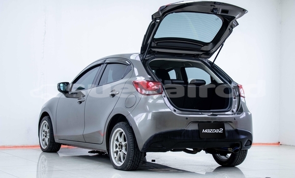 ซื้อ รถมือสอง Mazda 2 สีน้ำตาล รถยนต์ ใน %{เมือง} ใน กรุงเทพมหานคร ซื้อ รถมือสอง Mazda 2 สีน้ำตาล รถยนต์ ใน %{เมือง} ใน กรุงเทพมหานคร