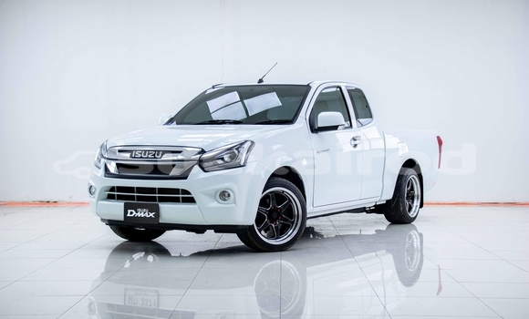 ซื้อ รถมือสอง Isuzu D-Max ขาว รถยนต์ ใน %{เมือง} ใน กรุงเทพมหานคร