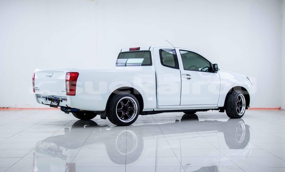 ซื้อ รถมือสอง Isuzu D-Max ขาว รถยนต์ ใน %{เมือง} ใน กรุงเทพมหานคร ซื้อ รถมือสอง Isuzu D-Max ขาว รถยนต์ ใน %{เมือง} ใน กรุงเทพมหานคร