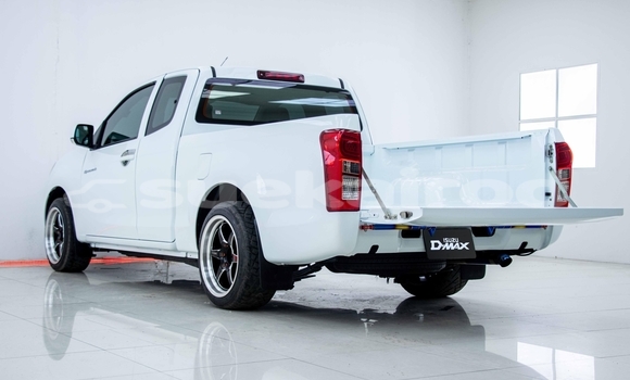 ซื้อ รถมือสอง Isuzu D-Max ขาว รถยนต์ ใน %{เมือง} ใน กรุงเทพมหานคร ซื้อ รถมือสอง Isuzu D-Max ขาว รถยนต์ ใน %{เมือง} ใน กรุงเทพมหานคร